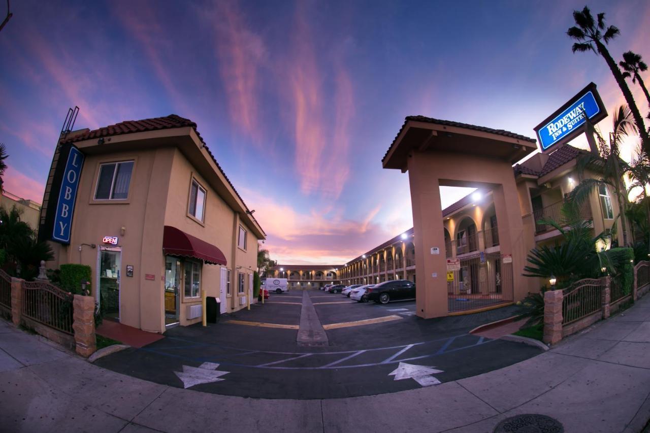Rodeway Inn & Suites Белфлауър Екстериор снимка